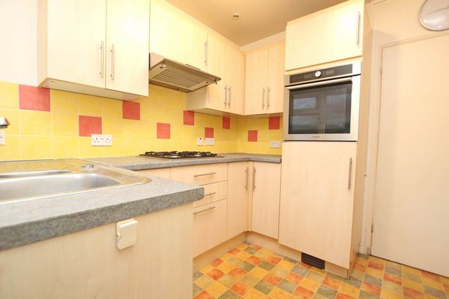 Flat 1, Moat House, Moat Croft Road, Eastbourne photo 2