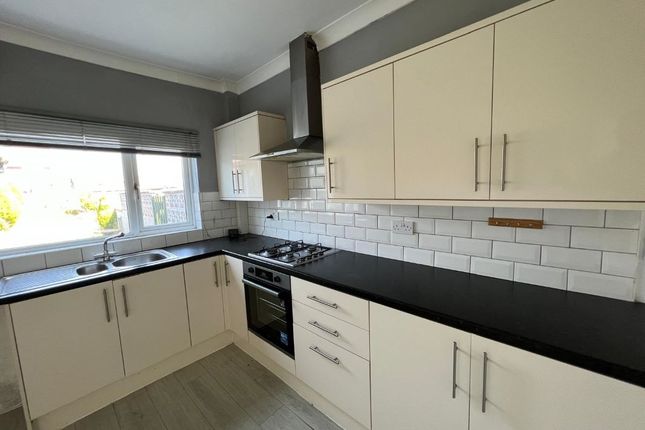 19 Wadsworth Road, Rotherham photo 4