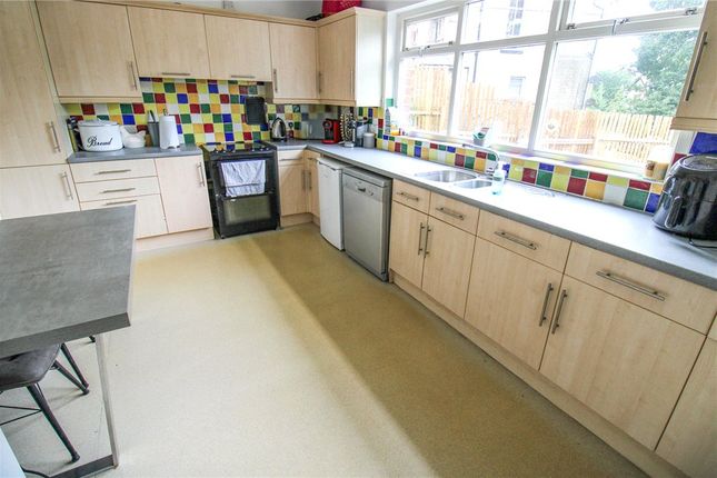 2B, Nab Lane, West Yorkshire photo 4