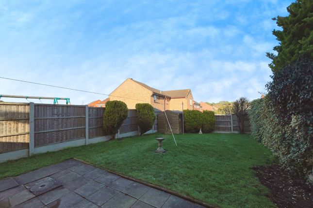 67 Sunningdale, Grantham photo 2