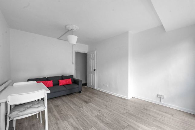 25, Butfield House, Hackney photo 4