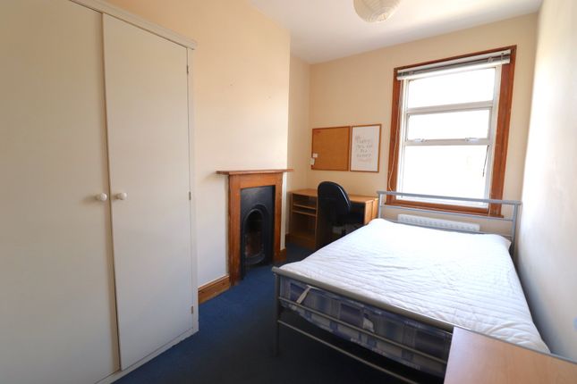Shared accommodation to rent in Hurst Street, Oxford