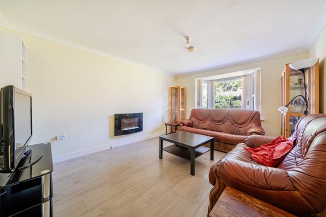 15, Farndale Drive, Nottingham photo 2