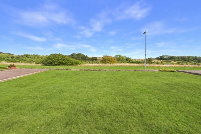 16, Shepherds Mead, Worthing photo 2