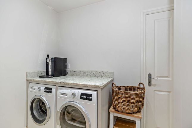 15 Longbow Avenue, Leeds photo 4