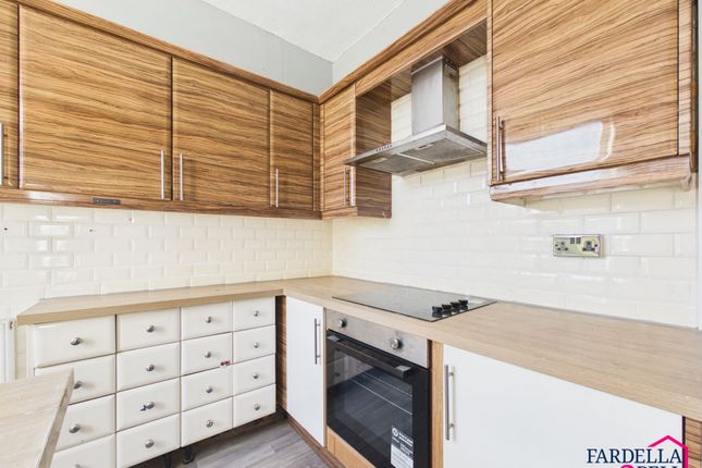 16 Hargreaves Street, Colne photo 3