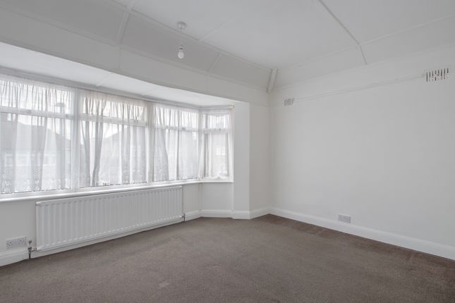 23, Monmouth Close, WELLING photo 4