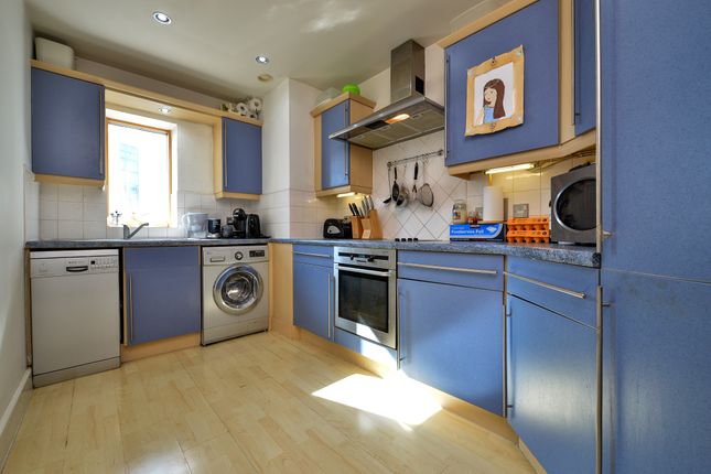 Flat 12, Bromley photo 3