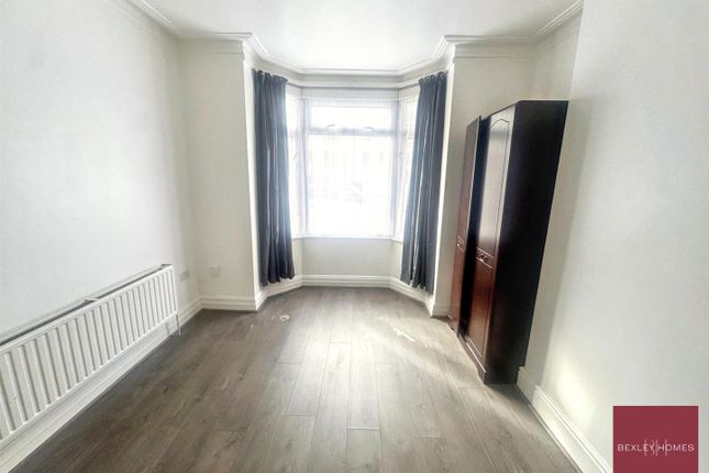 39, Park Road, Dartford photo 3