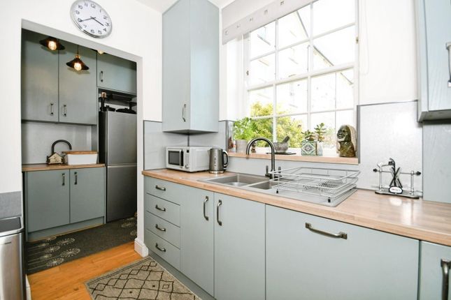 Kitchen 04.Jpg