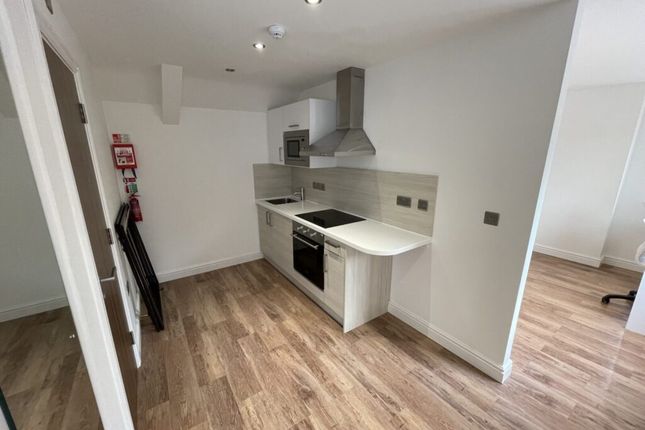 Thumbnail Studio to rent in Westcotes Drive, Leicester
