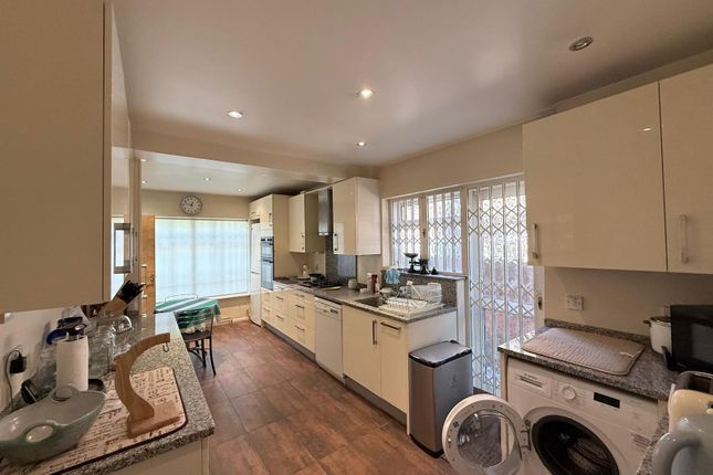 00, Sudbury Court Drive, Harrow photo 3