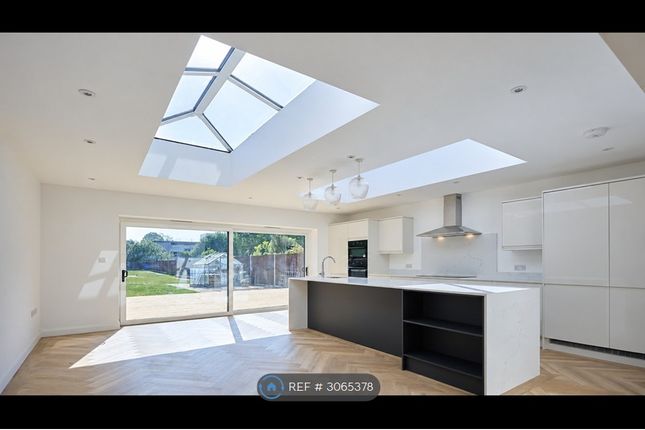 Roseberry Gardens, Dartford photo 2