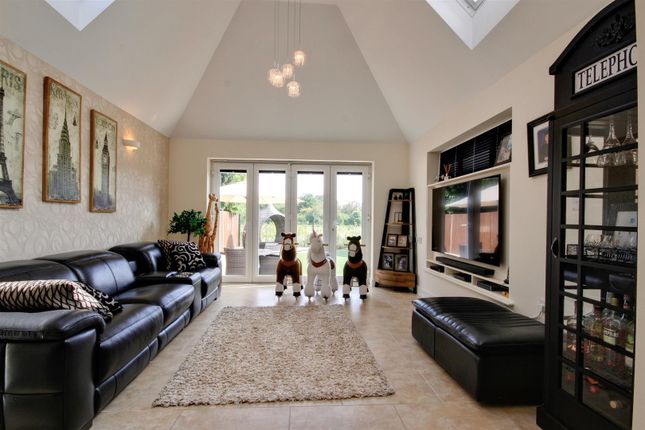 22, Ferry Lane, Woodmansey photo 3