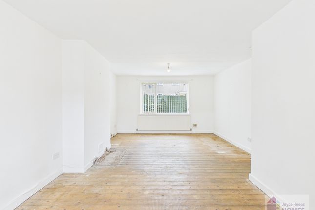 64, Dawson Avenue, Westwood, East Kilbride photo 3