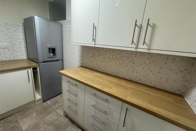 2 Wainfleet Court, Calverton Road, Nottingham photo 5