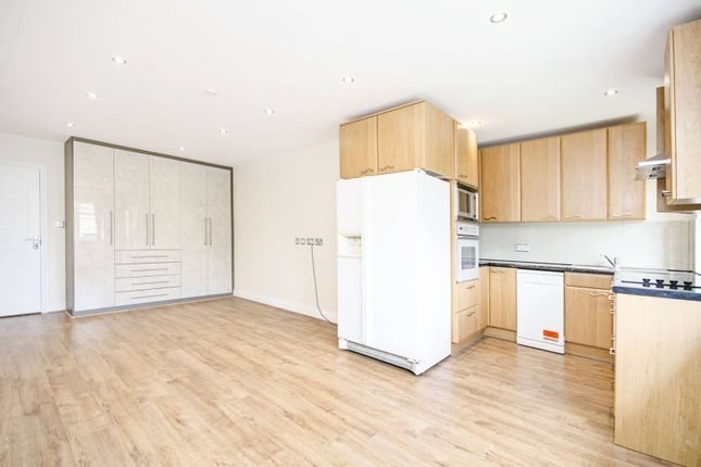 Detached house to rent in Queens Way, Hendon, London