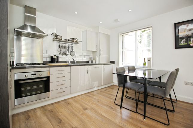 2 Saxon Court, 46, Scampston Drive, Wakefield photo 4