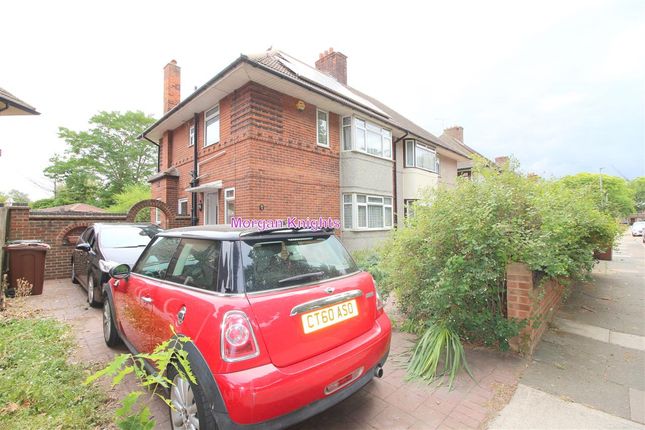 Thumbnail Terraced house to rent in Thicket Grove, Dagenham