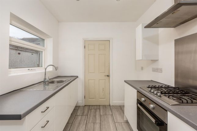65, Llewellyn Street, Llanelli photo 3