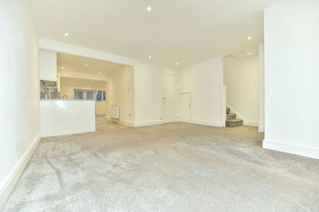 8 Spinney Way, St. Ives photo 2
