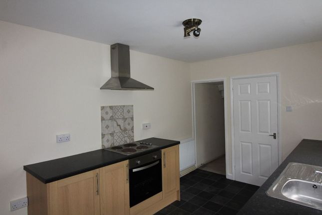 62 Glandwr Street, Abertillery photo 4