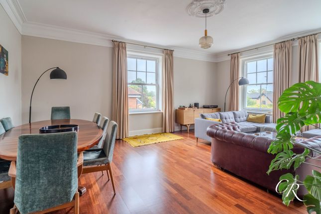 Flat 5, St. Kenelms House Shurdington Road, Cheltenham photo 3