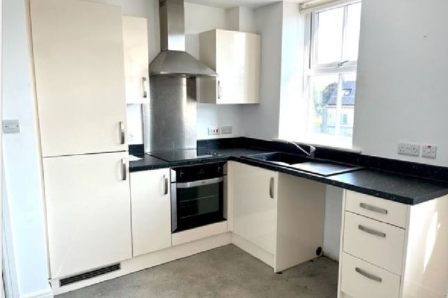 Flat 13, Barnoldswick photo 3