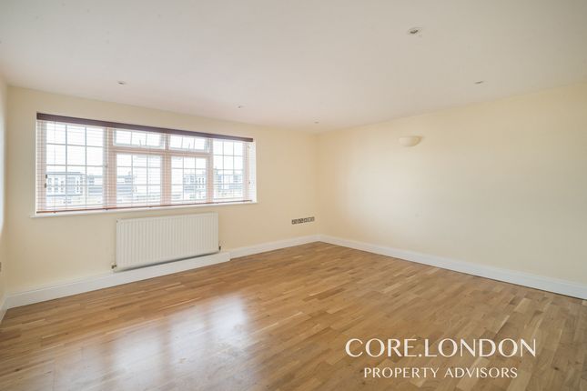 Flat Flat 20, Pickering House, Windmill Road, London photo 3