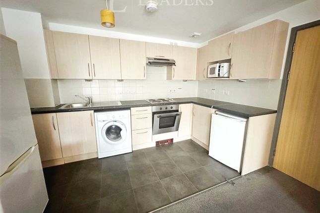 Flat 123, The Round House,, Gunwharf Quays, Hampshire photo 3