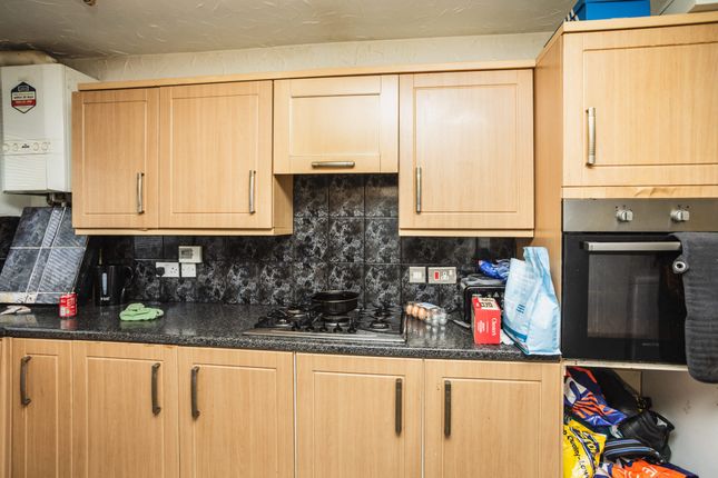 15, Fenton Way, Rotherham photo 4