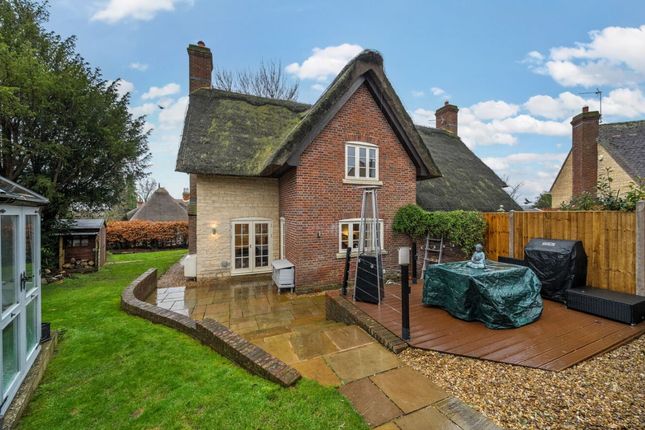 5 Sonning Cottages, High Street, Bedford photo 3