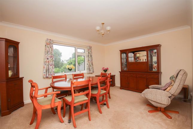 20, Woodland Road, Rushden photo 4