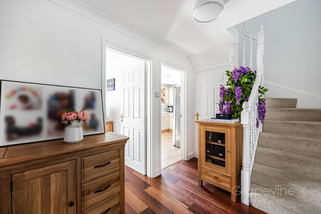 7, Balme Close, Charvil Reading photo 4
