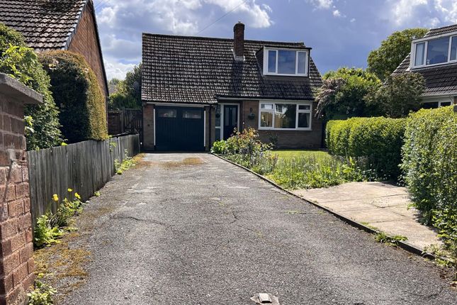 3 Linscott Close, Newbold, Chesterfield photo 2