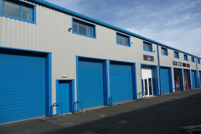 Light industrial to let in Briar Rhydding, Baildon