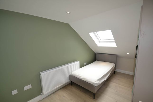 Room 7, Framfield Road, London photo 2