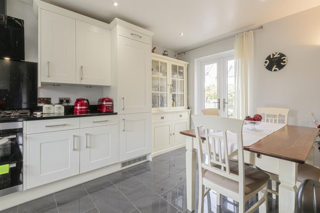9, Brooklands, Royal Wootton Bassett photo 4