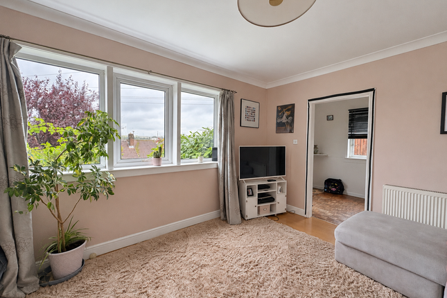 Crabtree Avenue, Brighton photo 4