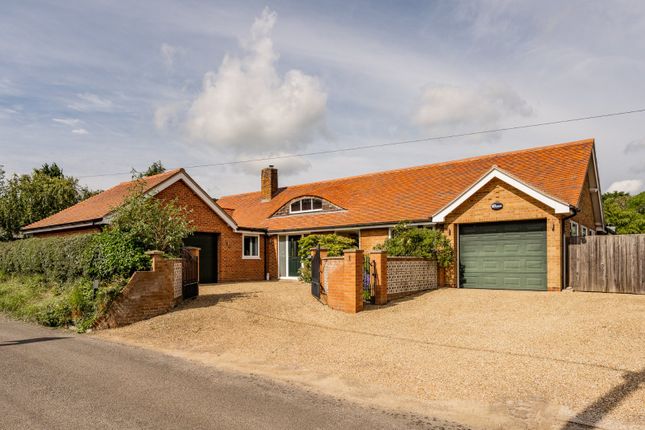 Thumbnail Bungalow for sale in Pauls Lane, Overstrand, Norfolk