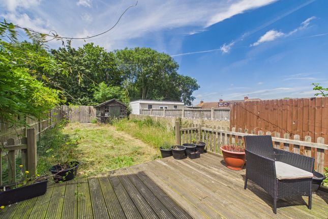 115, Hawthorne Avenue, Gillingham photo 2