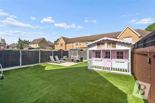 49, Bluebell Close, Romford photo 4