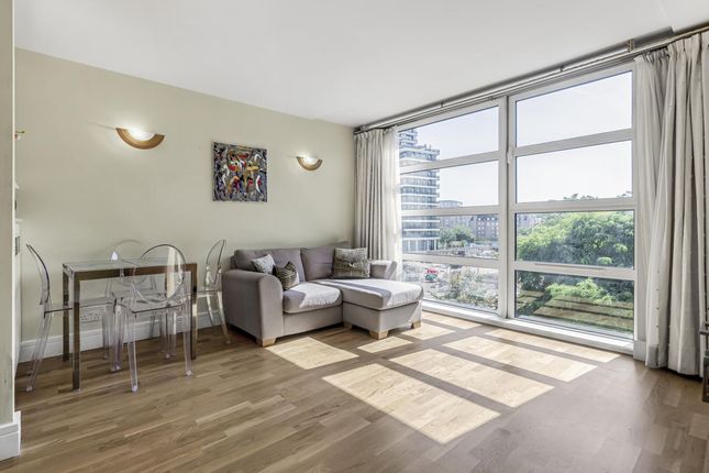 Apt 22, Consort Rise House, London photo 3
