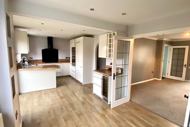 9, Threave Loan, Dunfermline photo 4