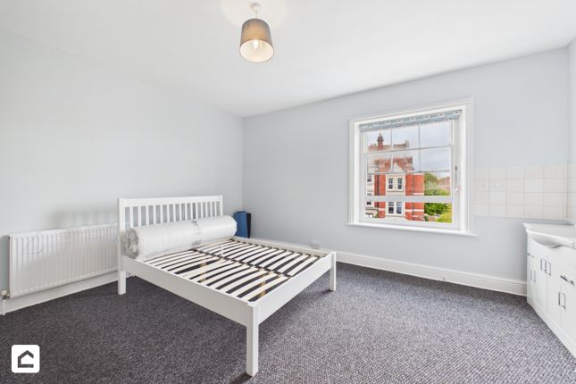 Room 3, 7a Meads Street, Eastbourne photo 3