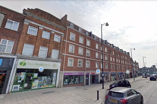 Thumbnail Commercial property for sale in Chase Side, London