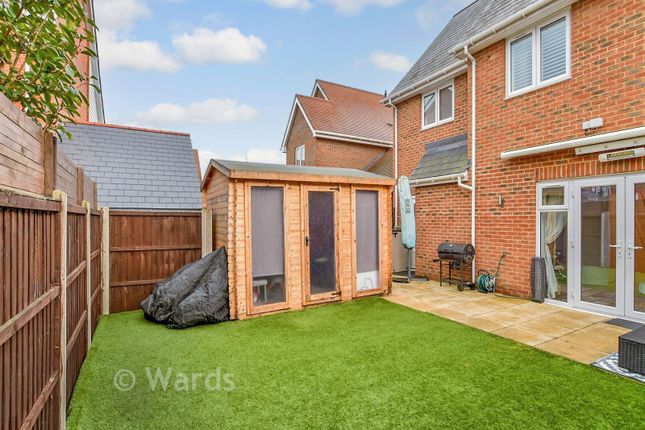4, Maccowan Avenue, Snodland photo 2
