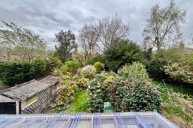 475, Parrs Wood Road, Didsbury photo 2