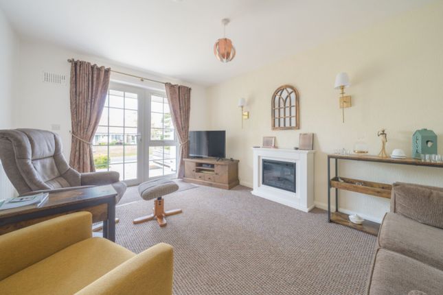 15, Hawthorne Road, Grimsby photo 3