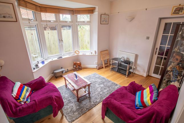1 Oakhurst, Guildford photo 4